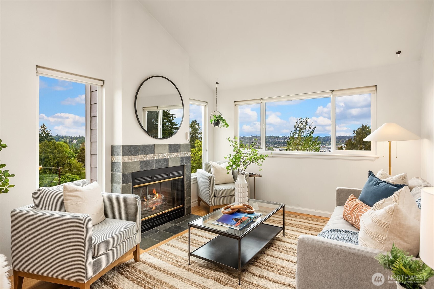 4403 Greenwood Avenue N Unit: 301