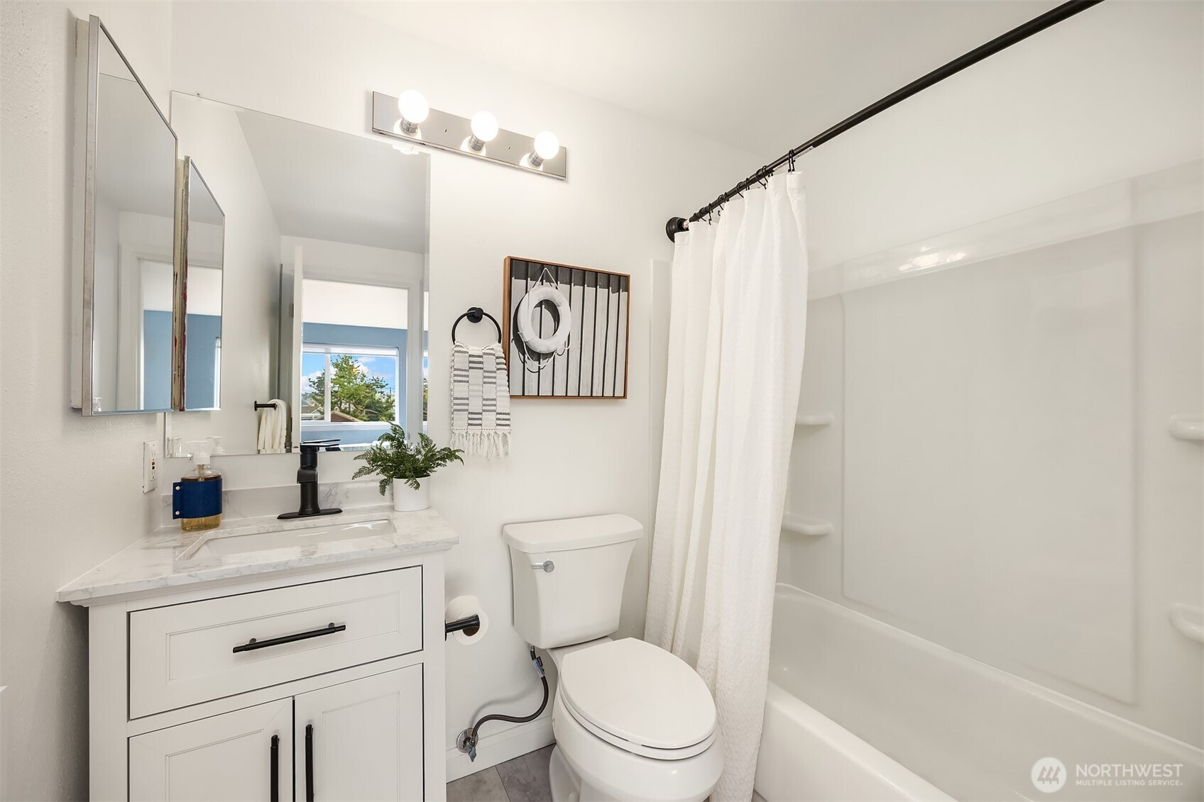 4403 Greenwood Avenue N Unit: 301