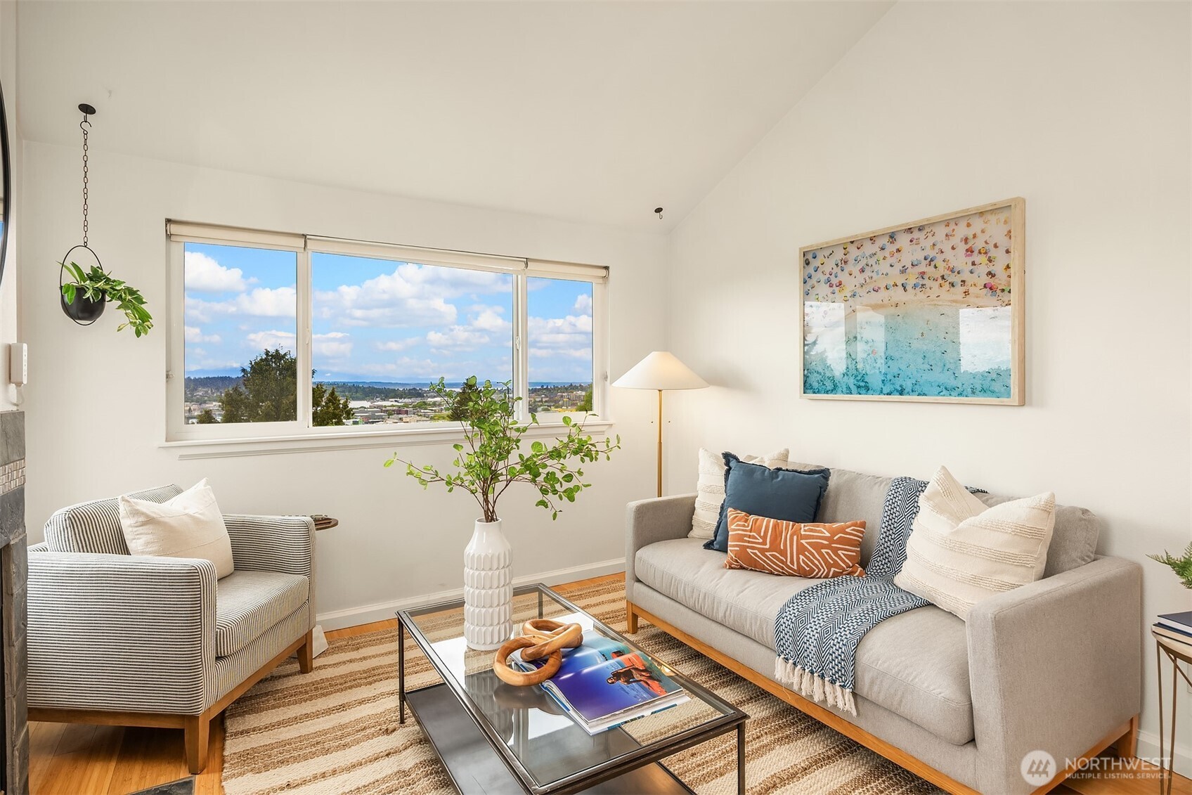 4403 Greenwood Avenue N Unit: 301