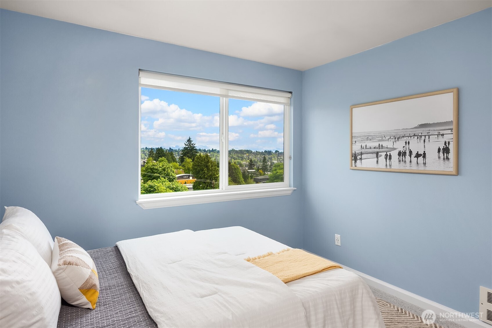 4403 Greenwood Avenue N Unit: 301