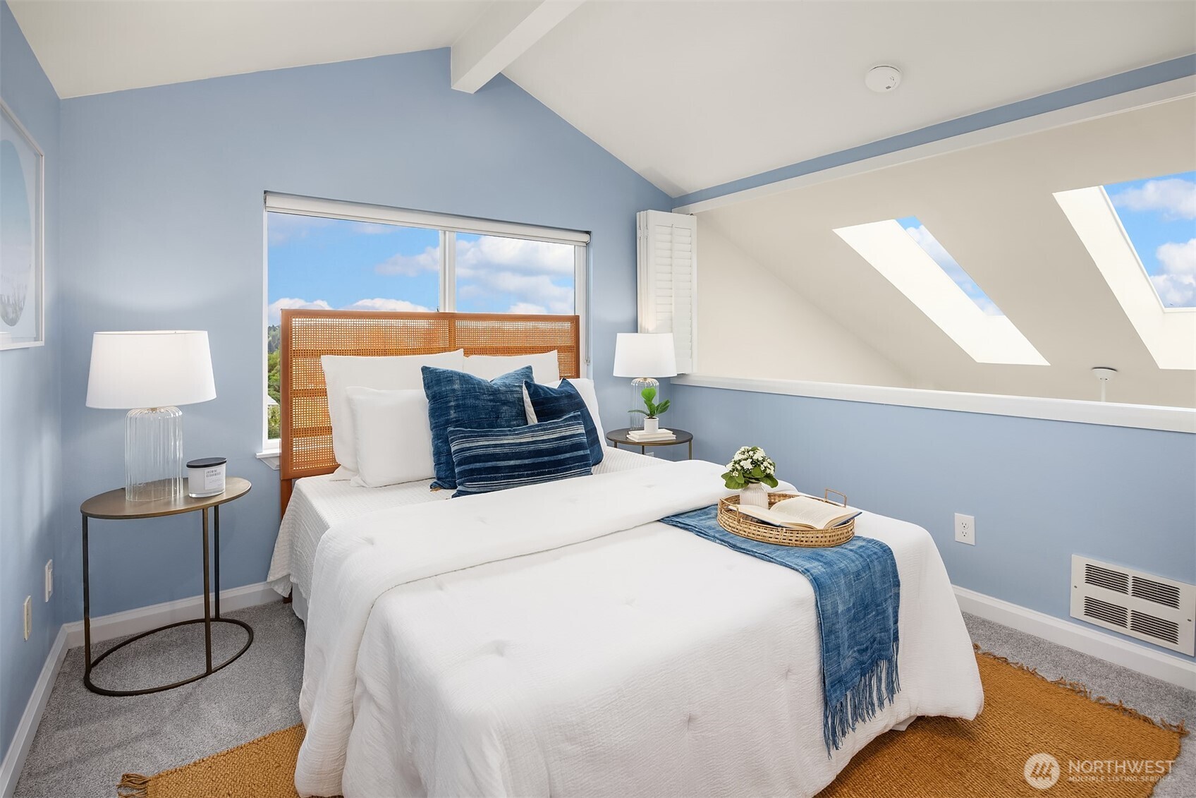 4403 Greenwood Avenue N Unit: 301