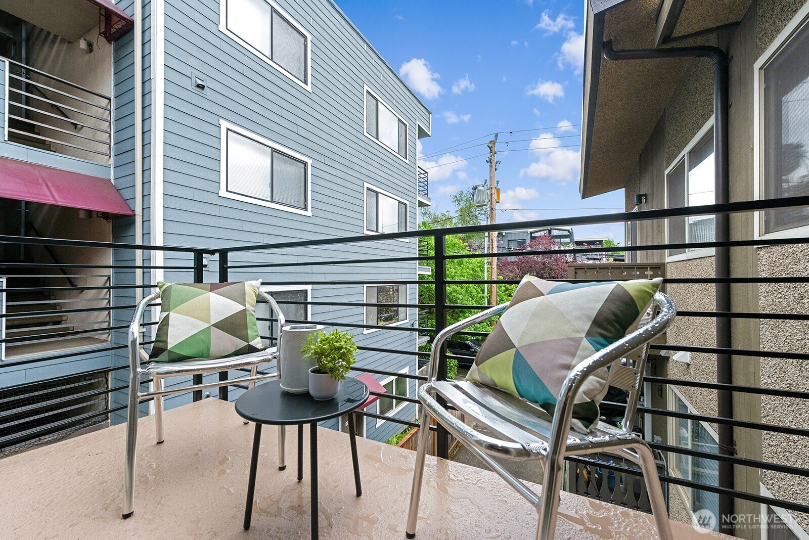 6557 4th Avenue NE Unit: 9