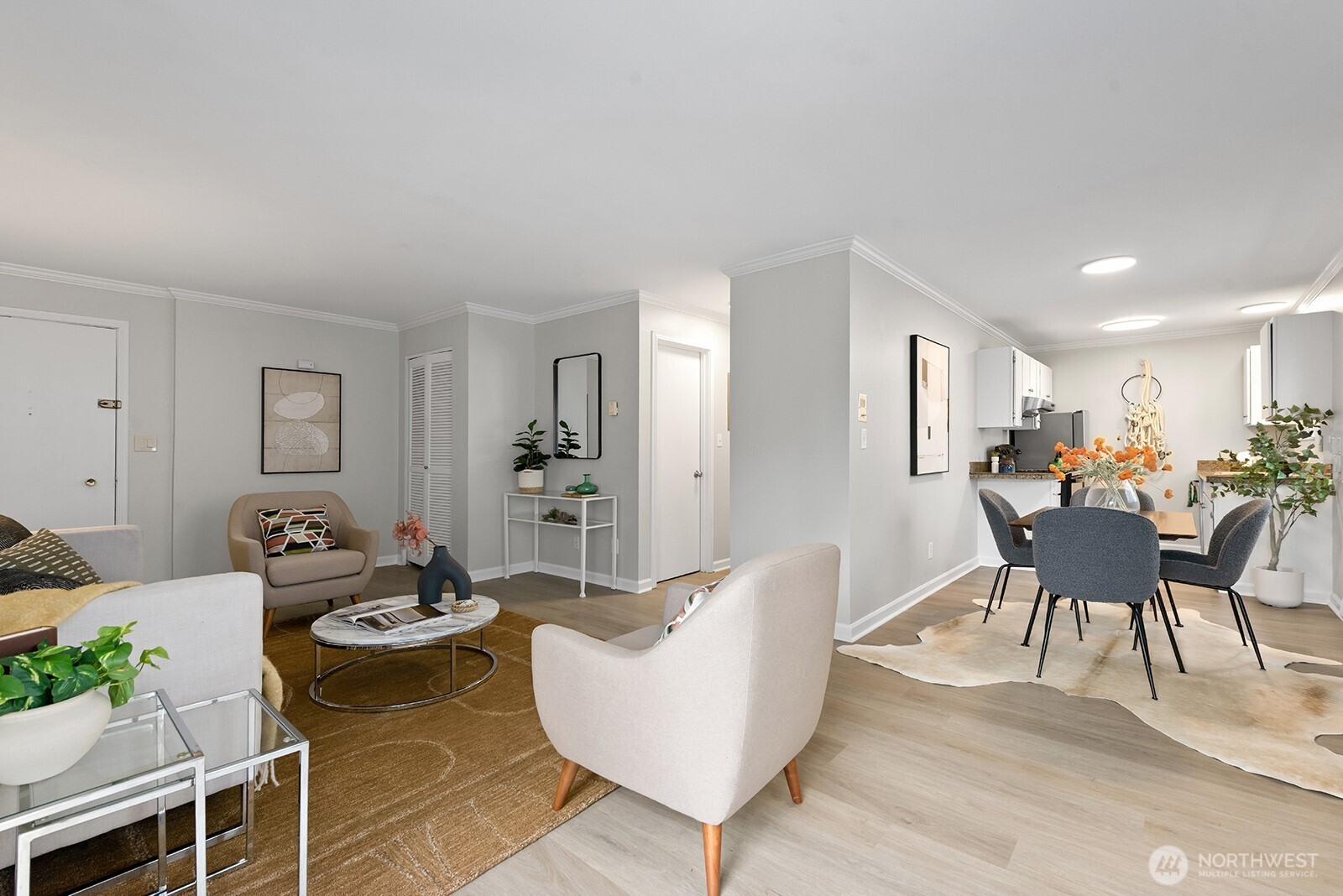 6557 4th Avenue NE Unit: 9