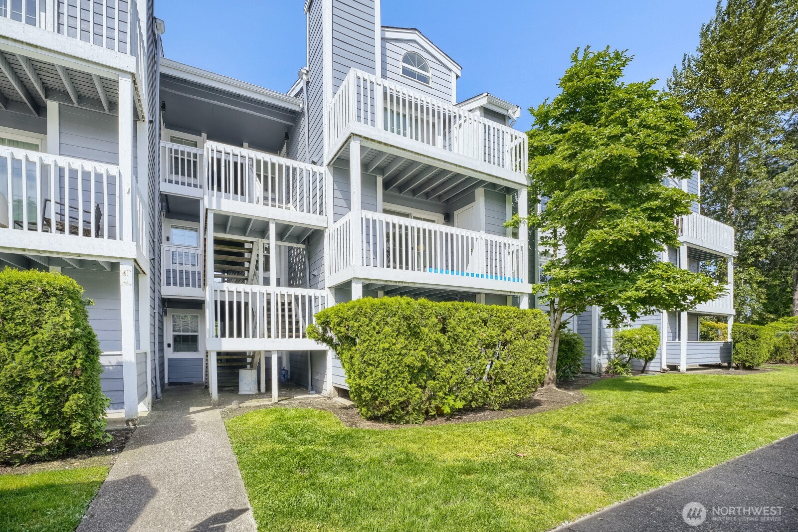 22831 S 30 Avenue S Unit: 203