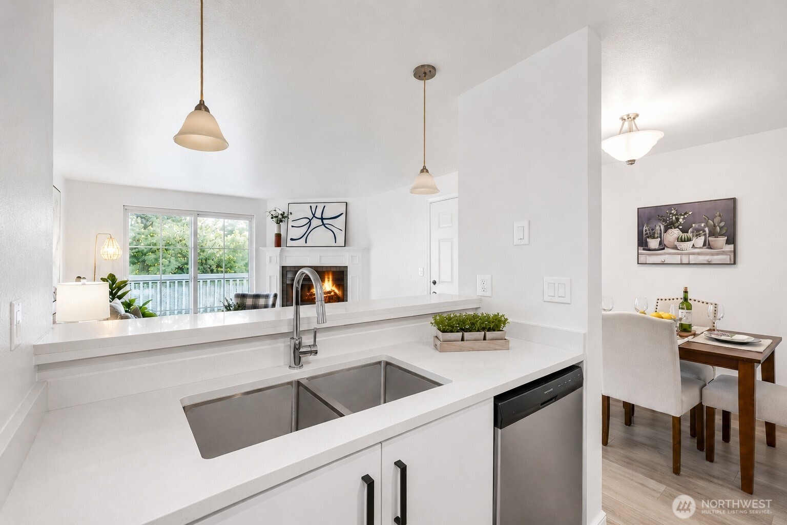 22831 S 30 Avenue S Unit: 203