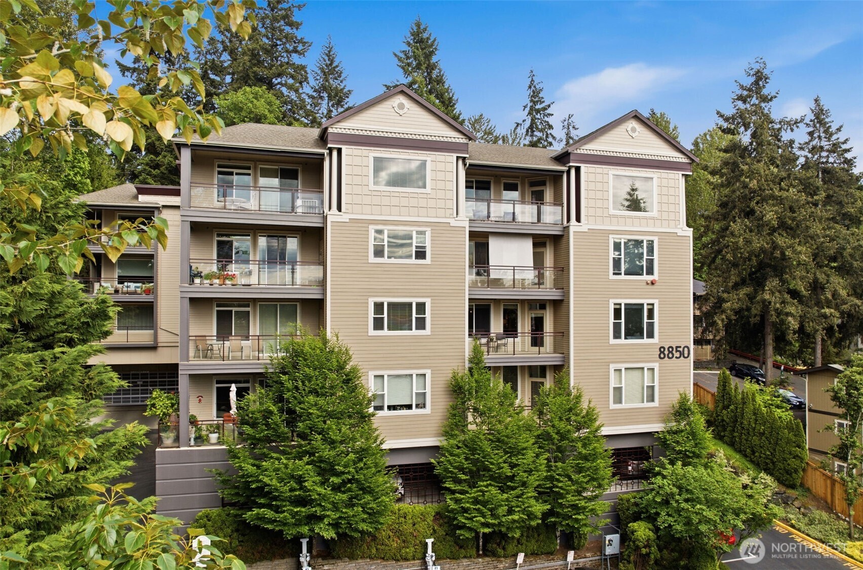 8850 Redmond Woodinville Road NE Unit: 301
