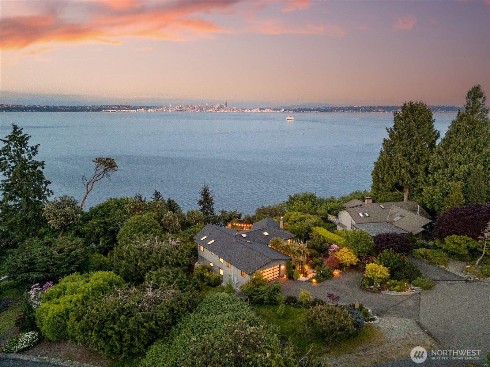 10847 Bill Point Bluff NE