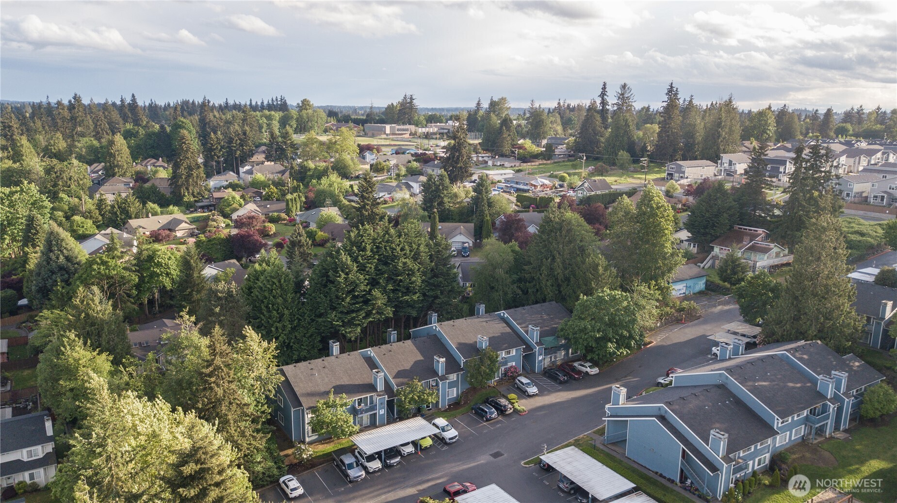 16817 Larch Way Unit: D206