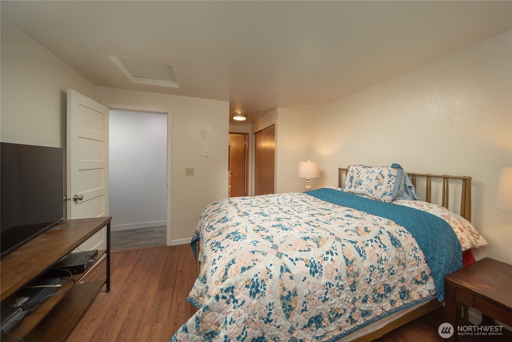 16817 Larch Way Unit: D206