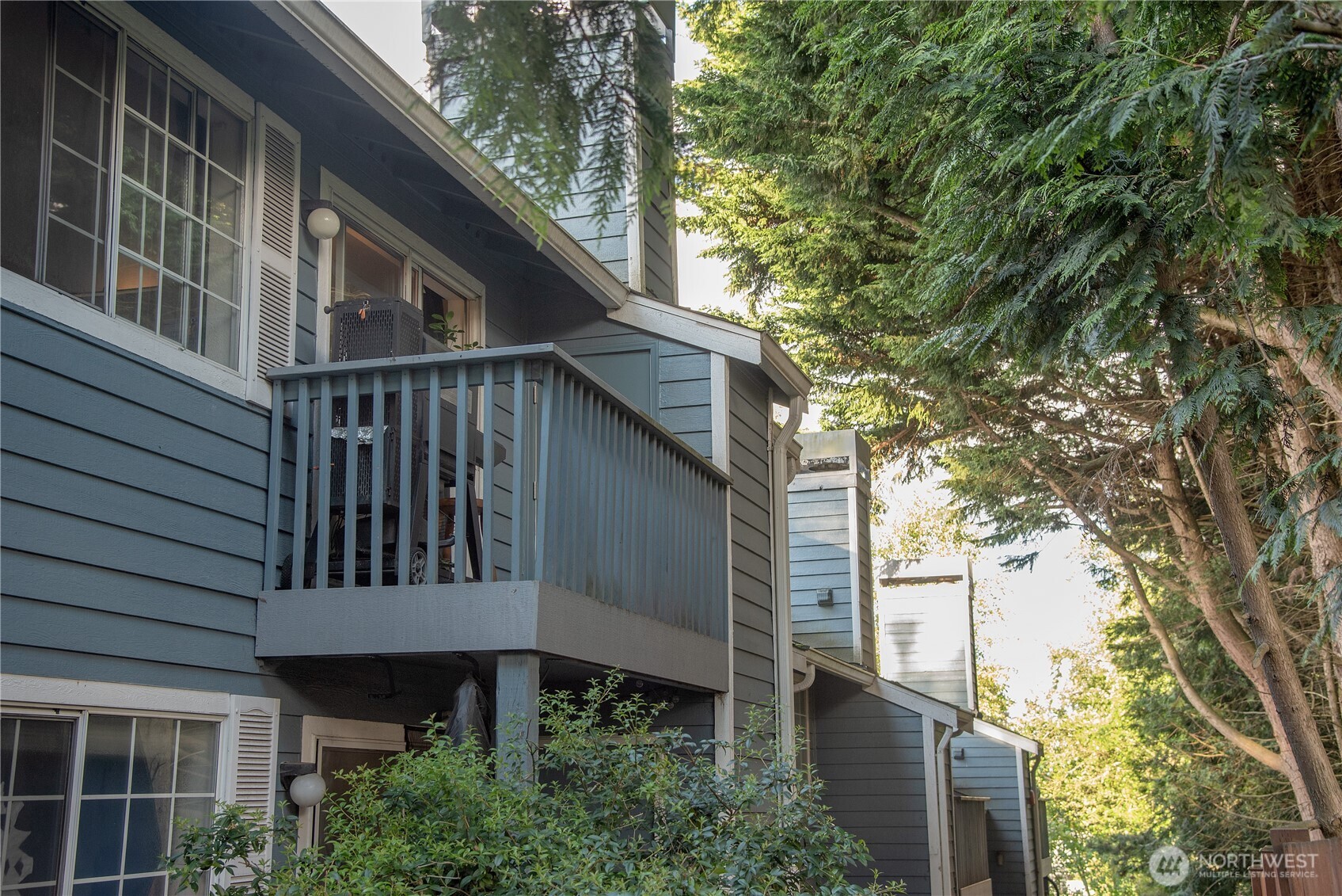 16817 Larch Way Unit: D206