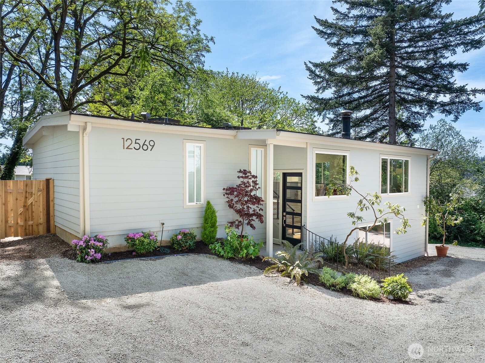 12569 37th Avenue NE
