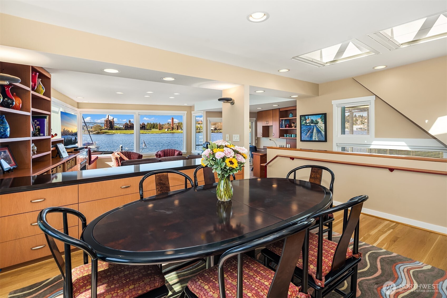10 E Roanoke Street Unit: 2
