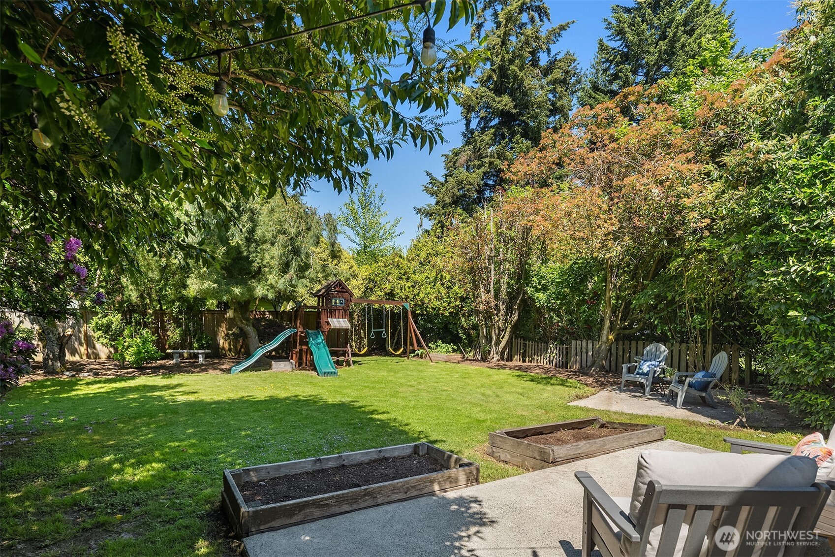 3242 NE 98th Street