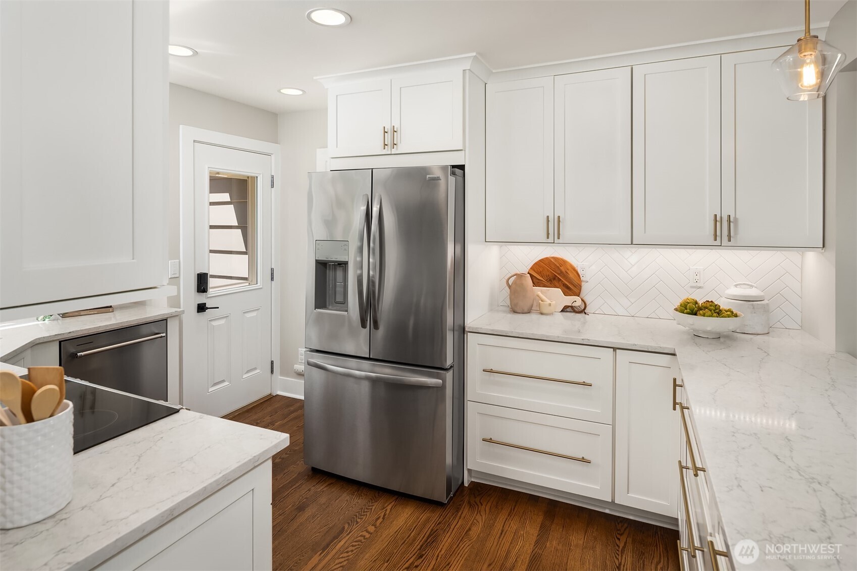 3242 NE 98th Street