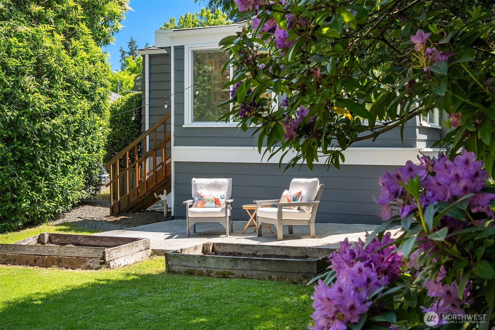 3242 NE 98th Street
