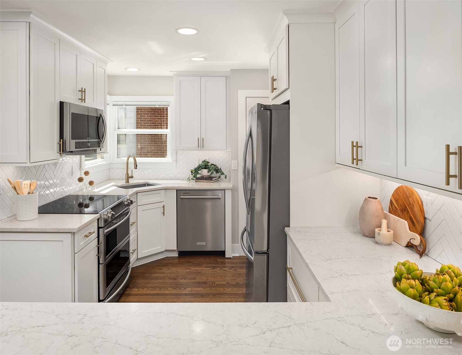 3242 NE 98th Street