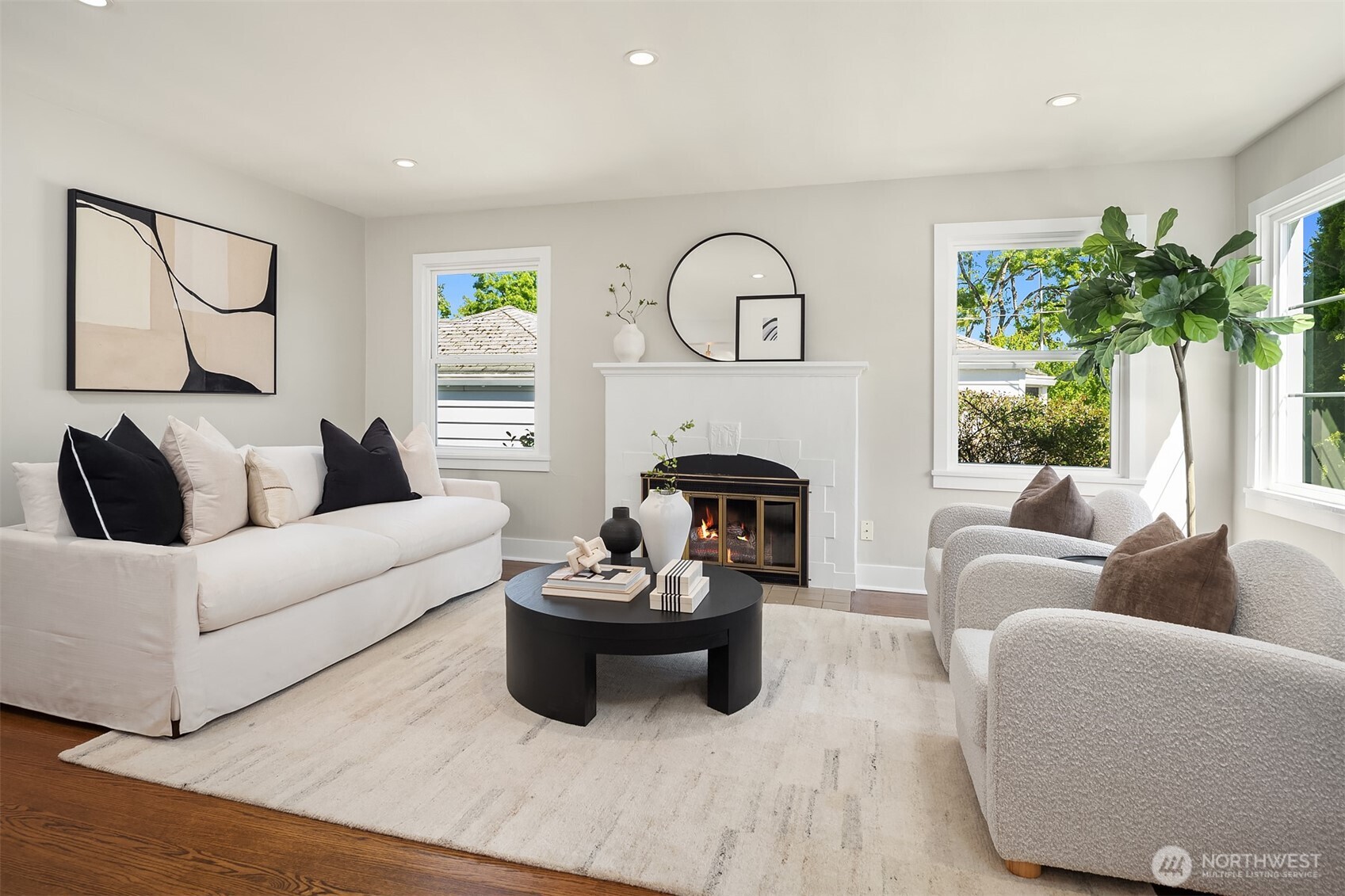 3242 NE 98th Street