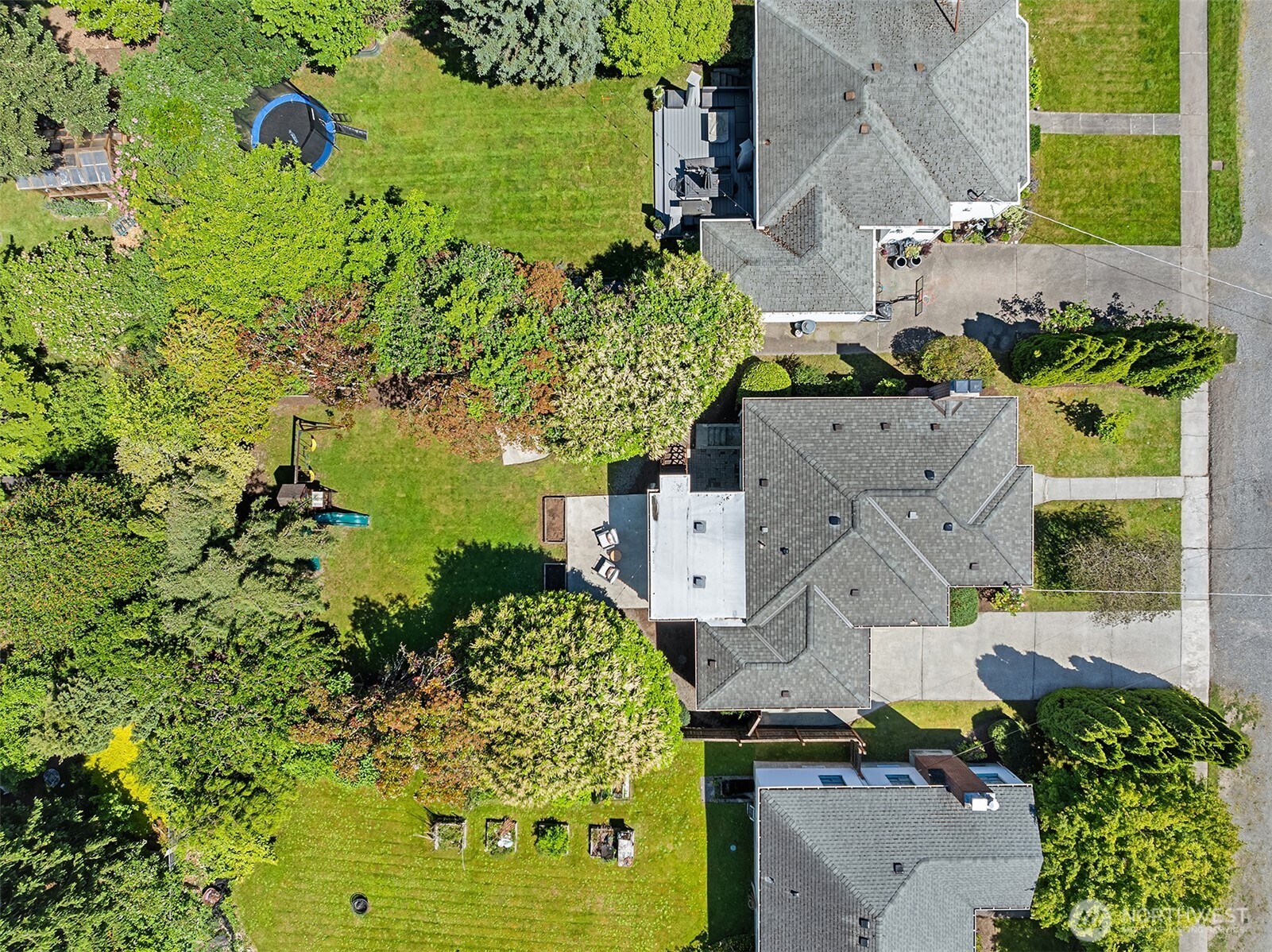 3242 NE 98th Street