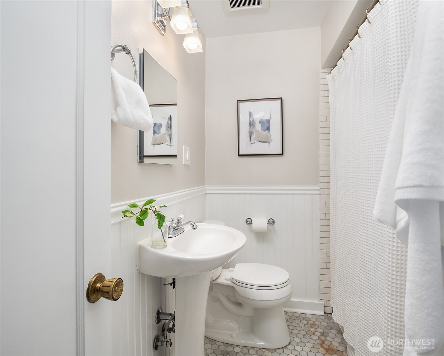 3242 NE 98th Street