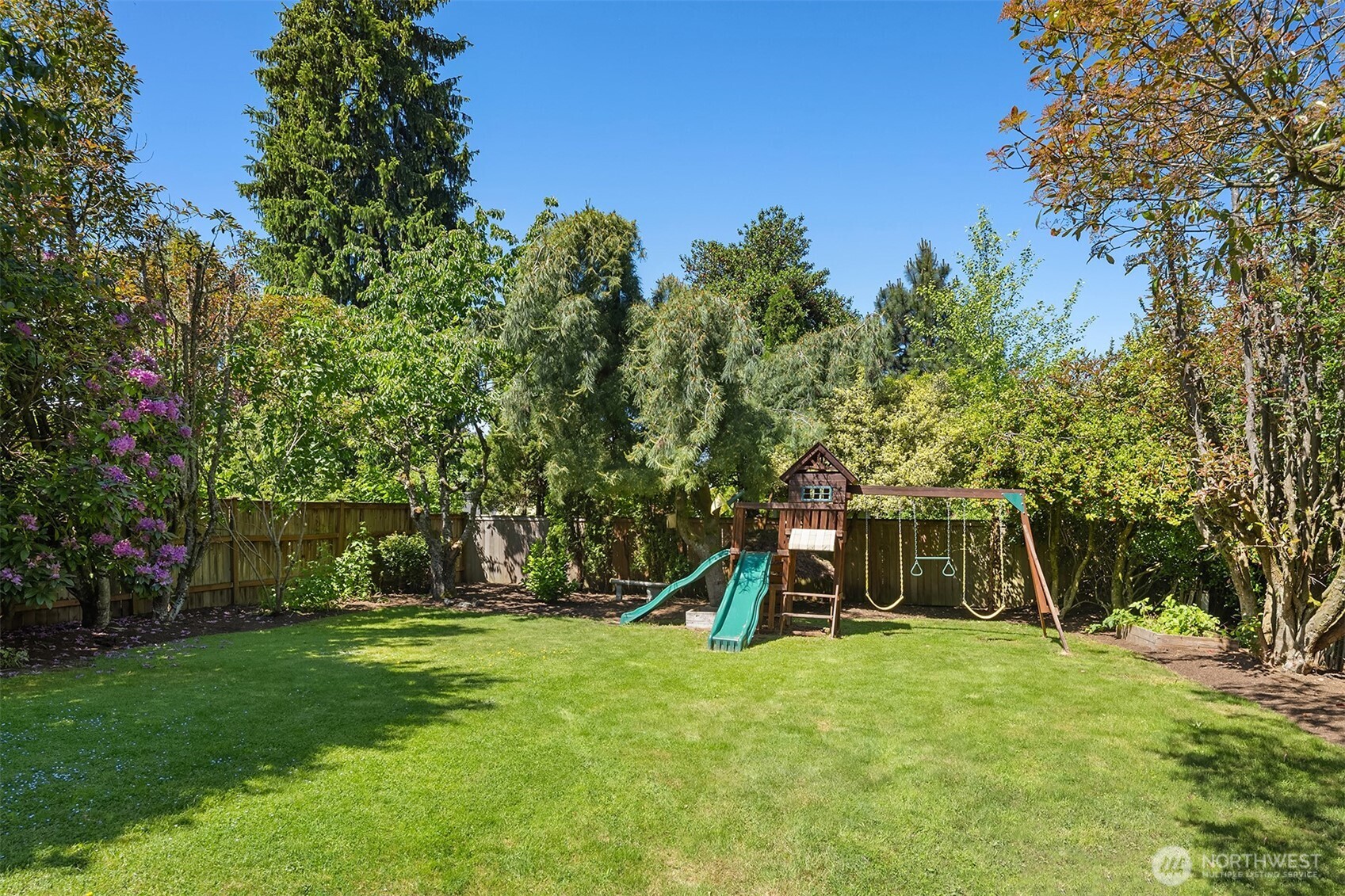 3242 NE 98th Street