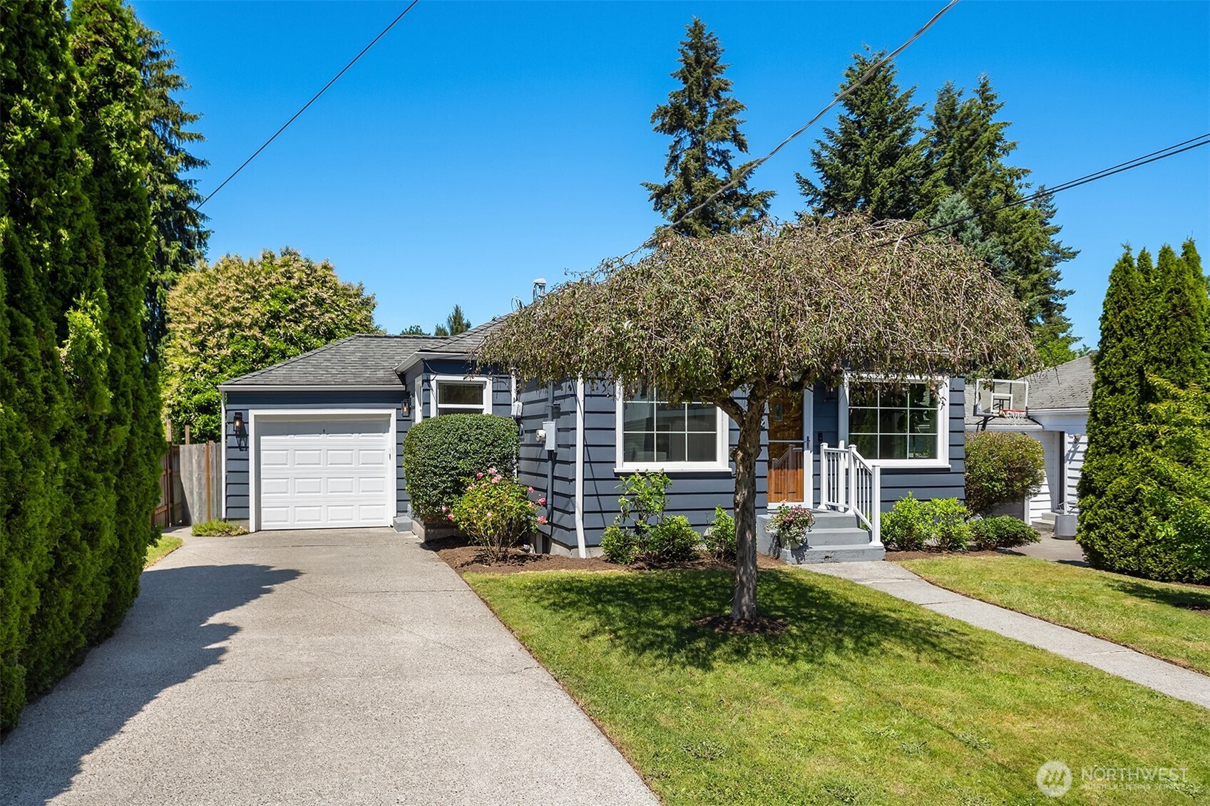 3242 NE 98th Street