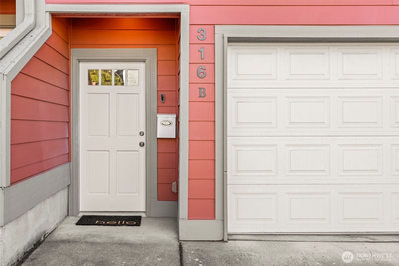 316 W Barrett Street Unit: B
