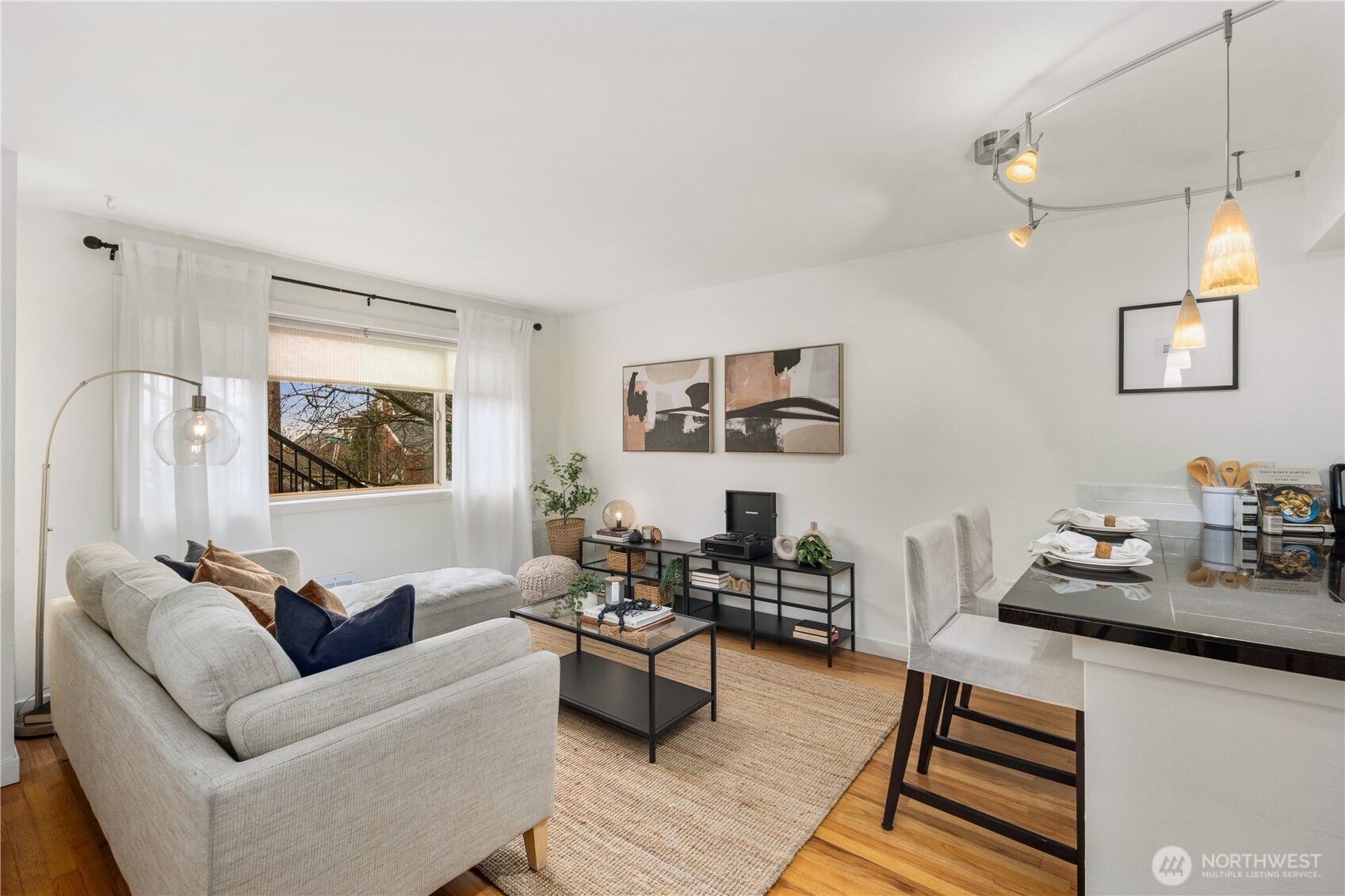 7106 California Avenue SW Unit: 101