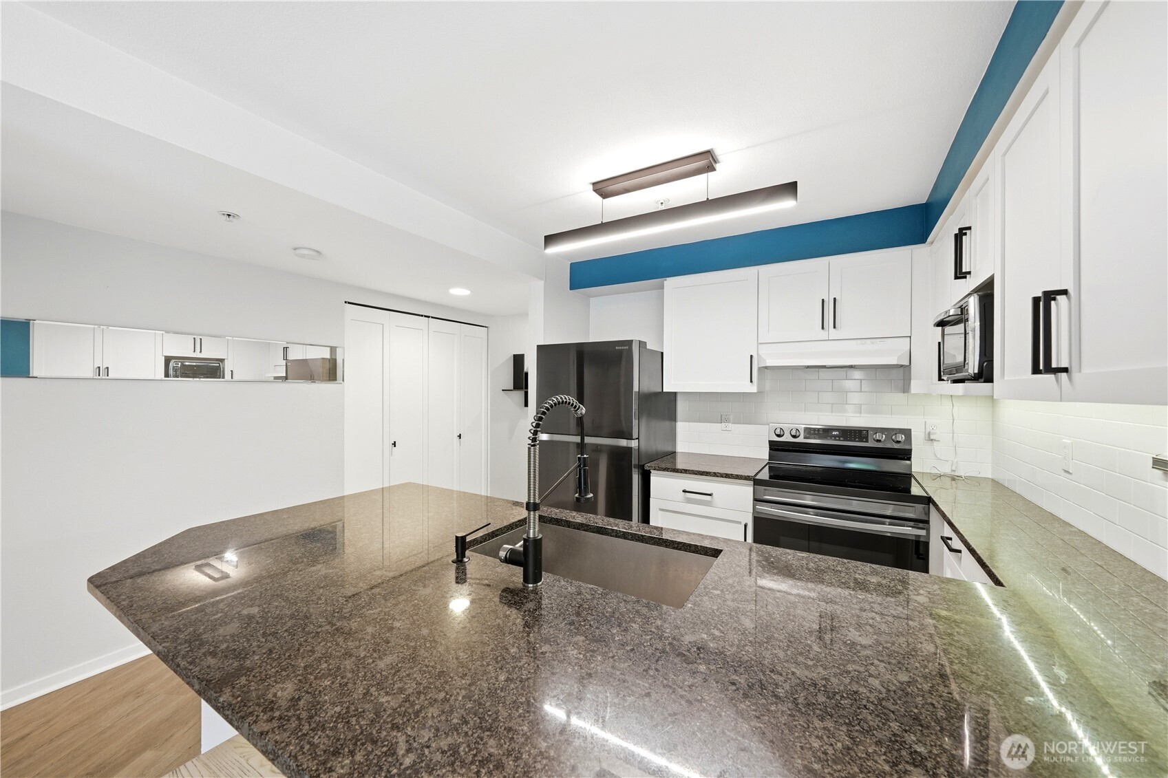 232 Belmont Avenue E Unit: 202