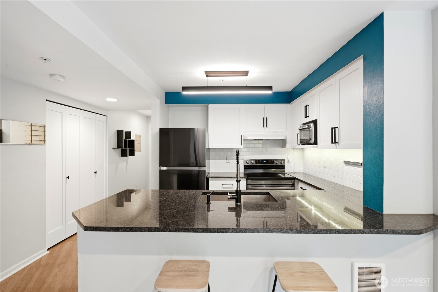 232 Belmont Avenue E Unit: 202