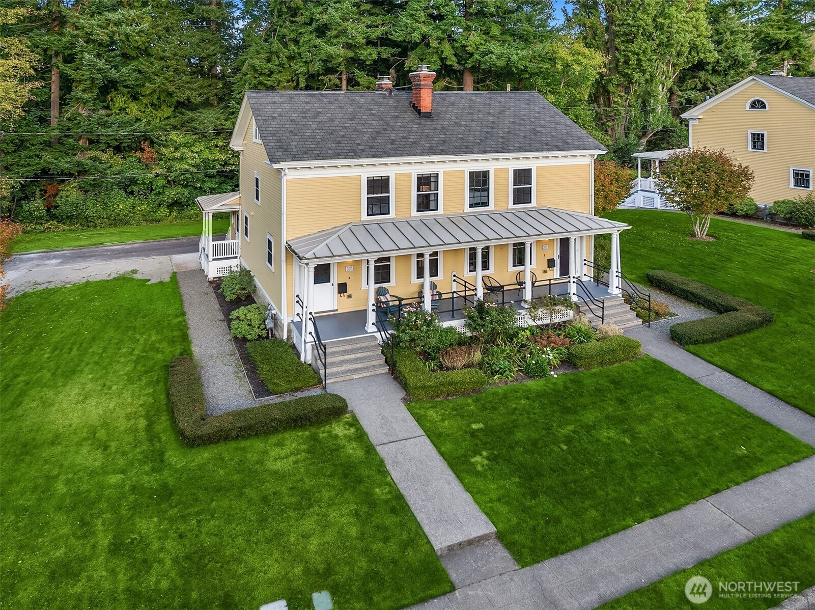 4422 Montana Circle W