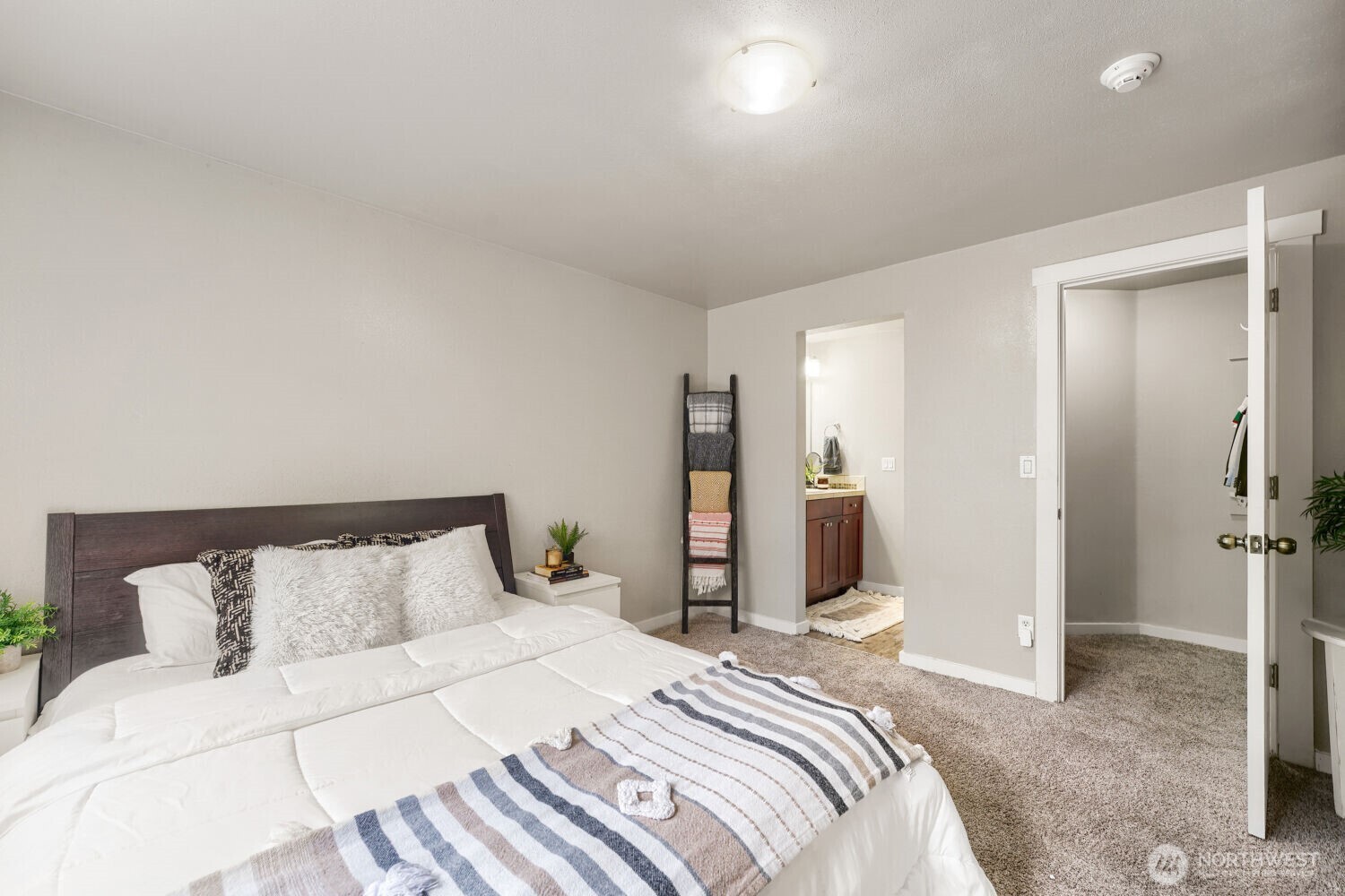 1806 S 286th Lane Unit: O102