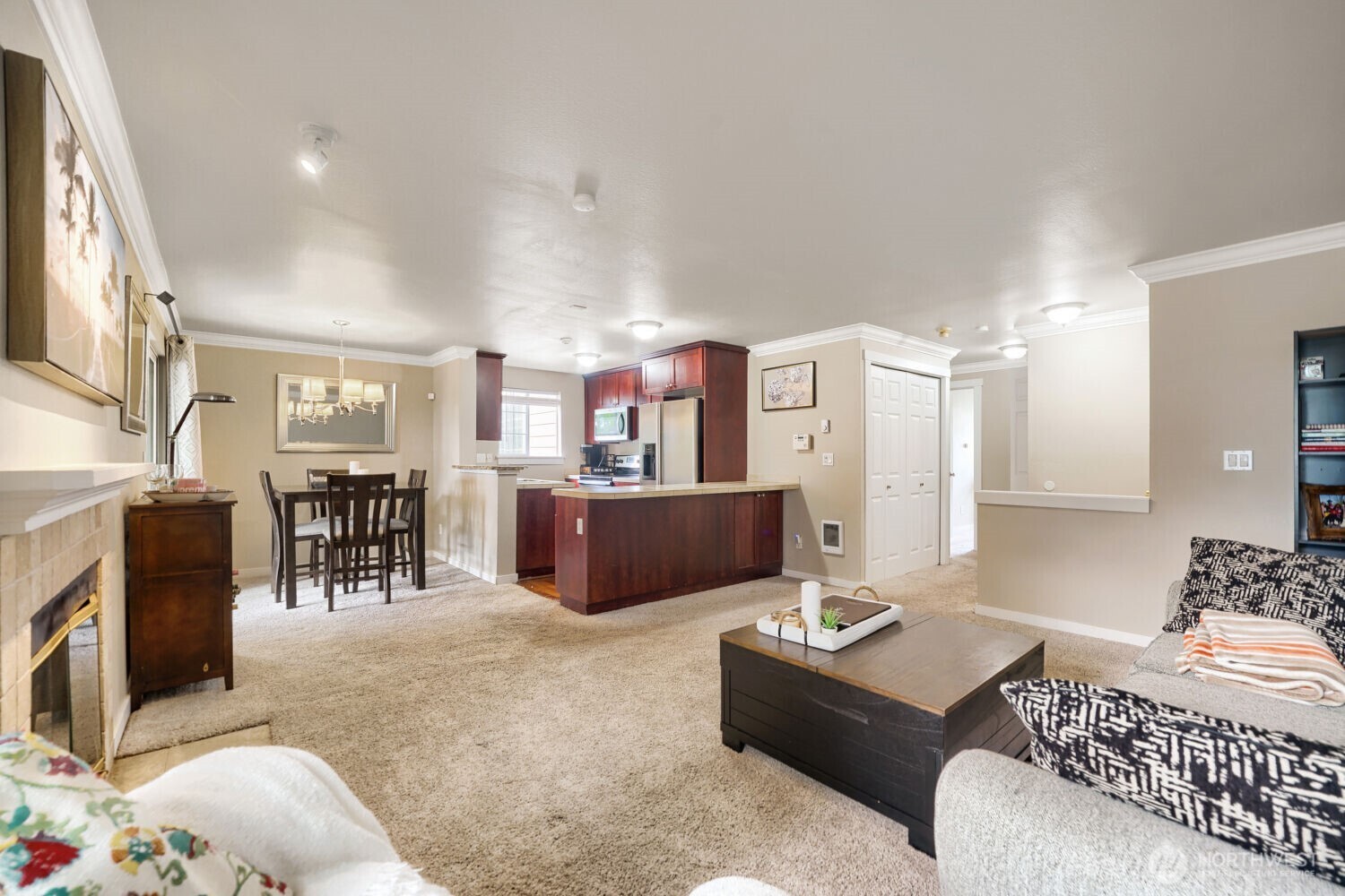1806 S 286th Lane Unit: O102