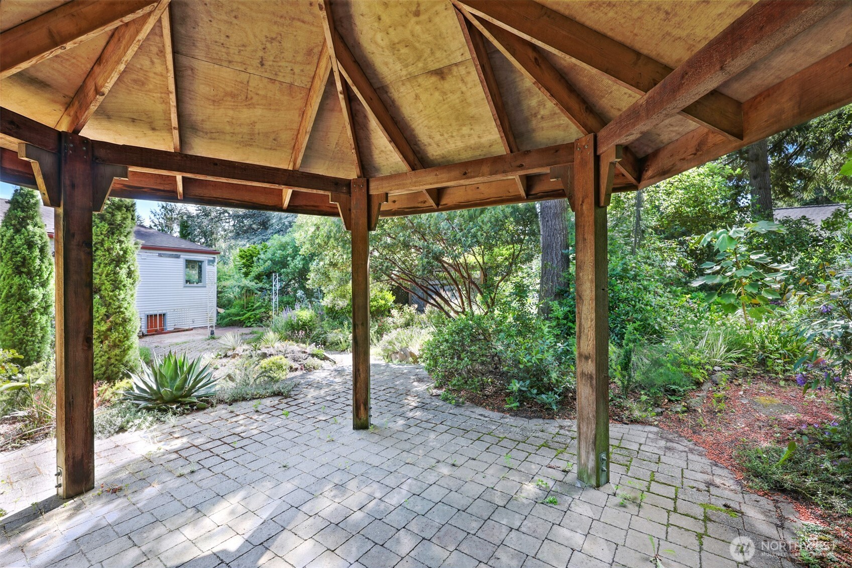 4010 SW 106th Street