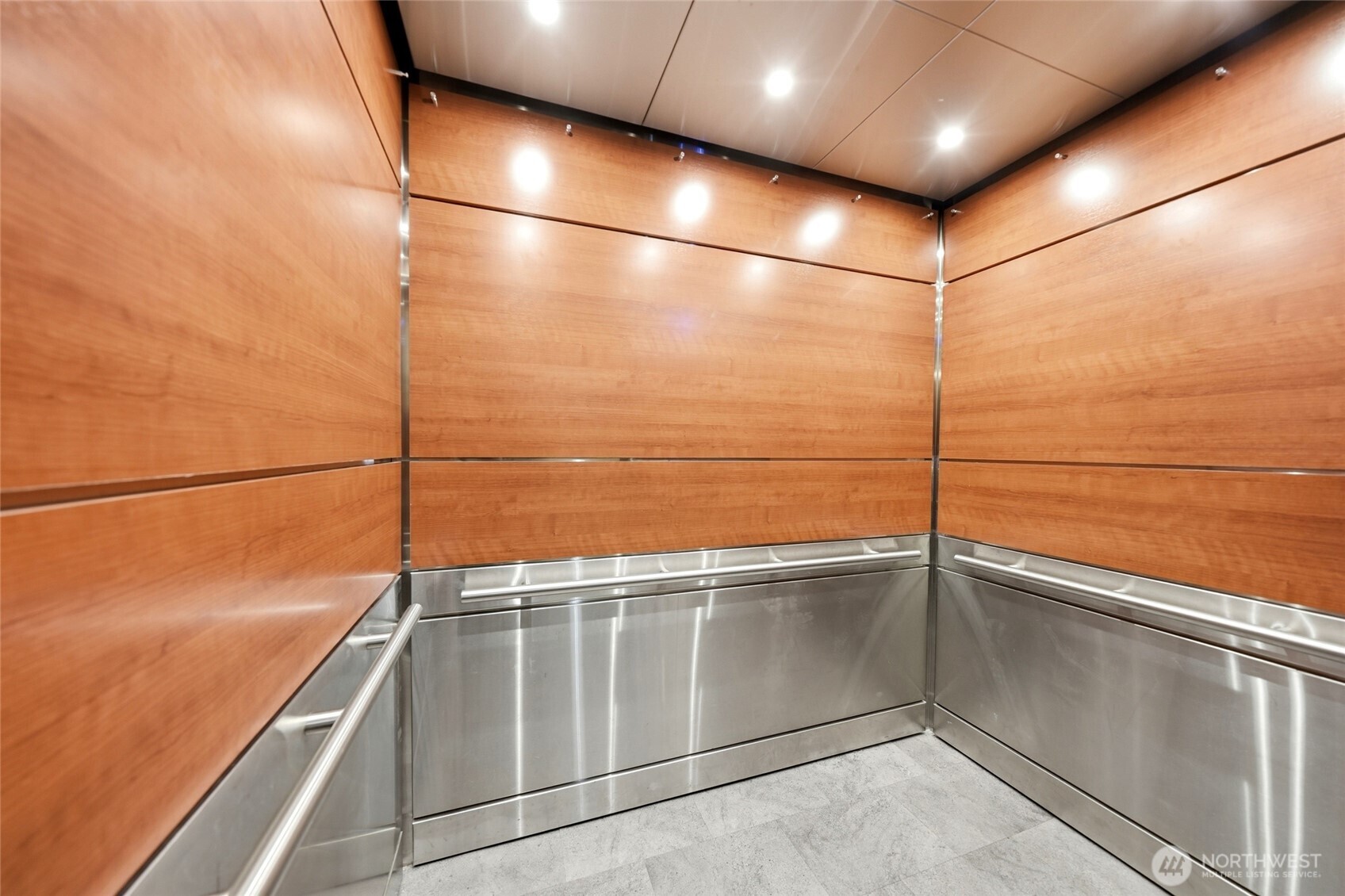 300 10th Avenue Unit: A110