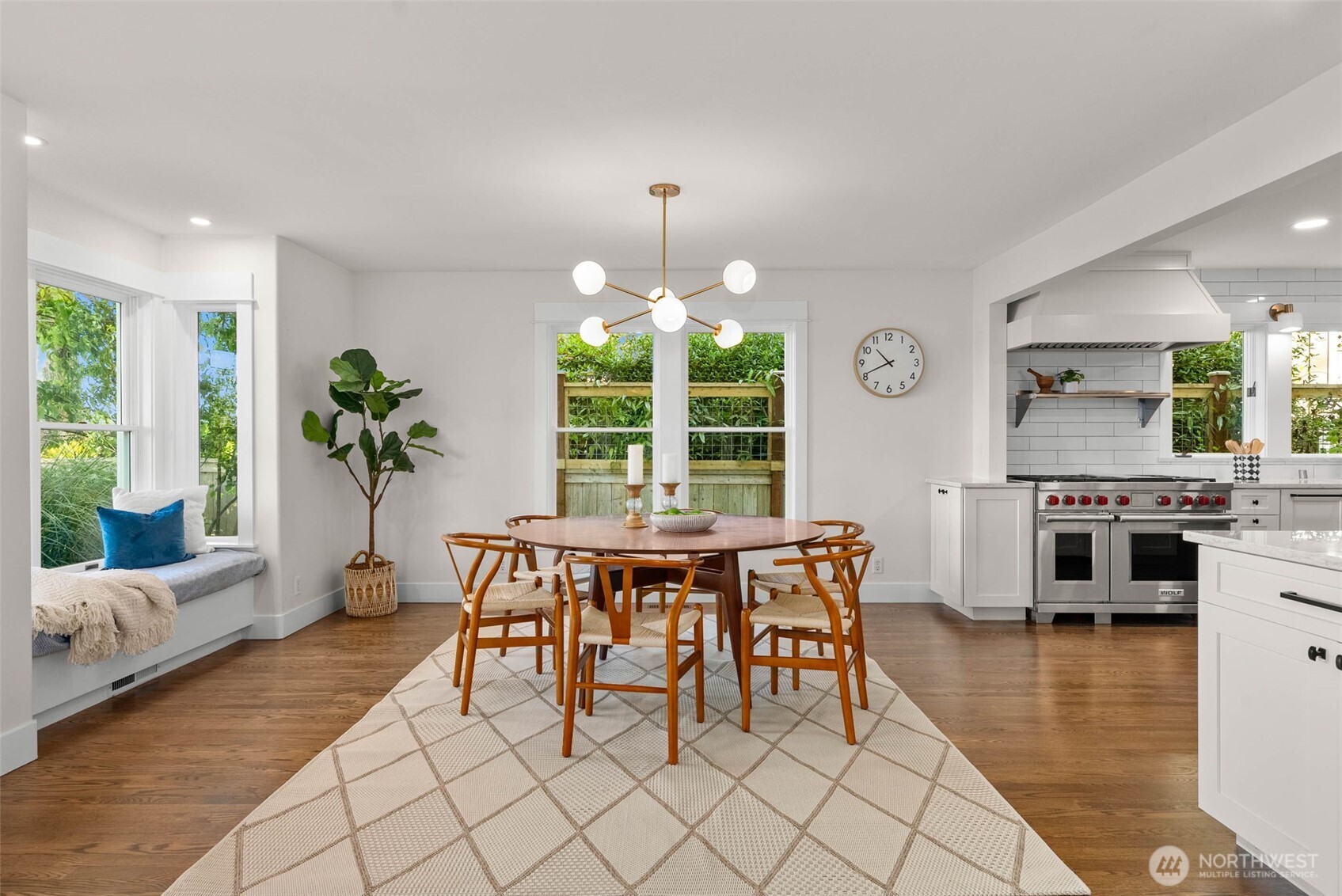 10058 NE Lafayette Avenue