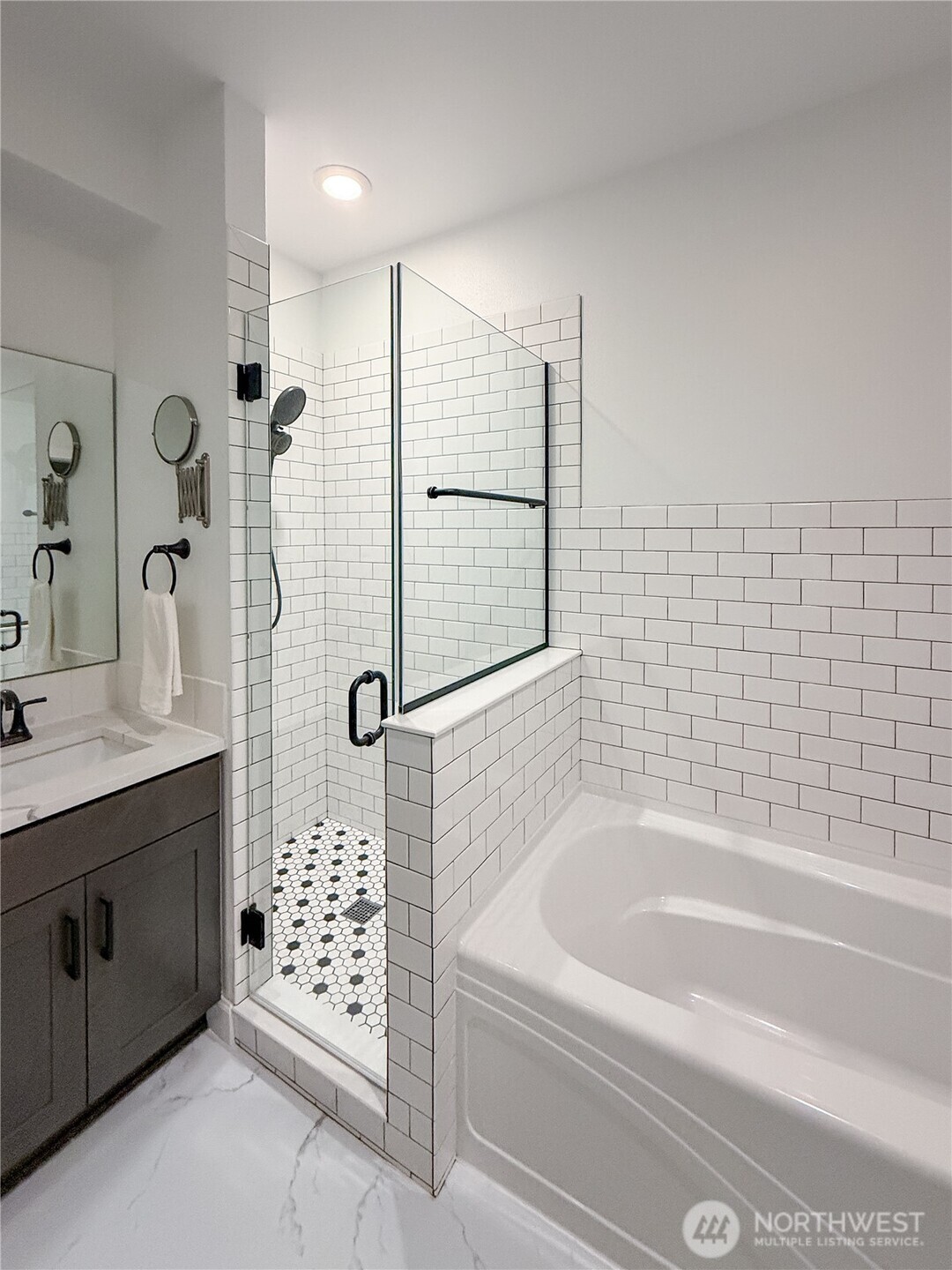 12208 NE 24th Street Unit: 124