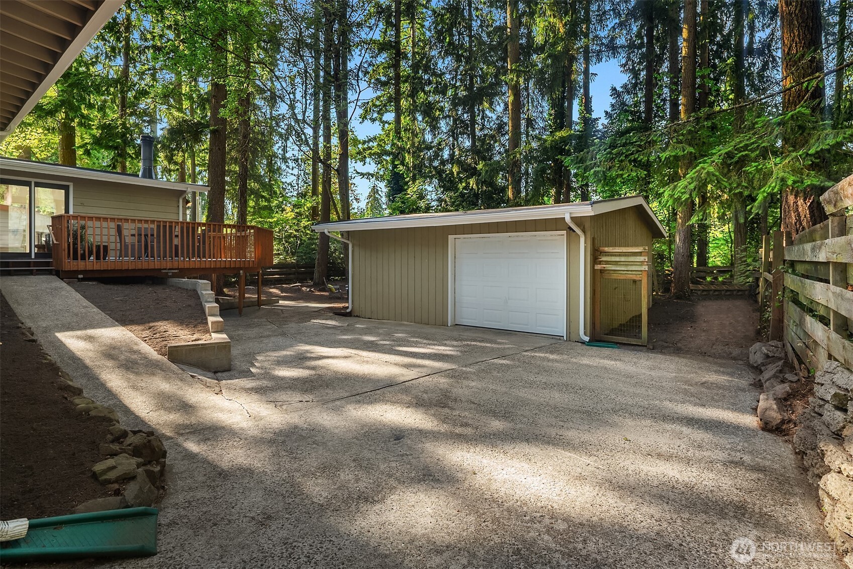 12210 NE 64th Street