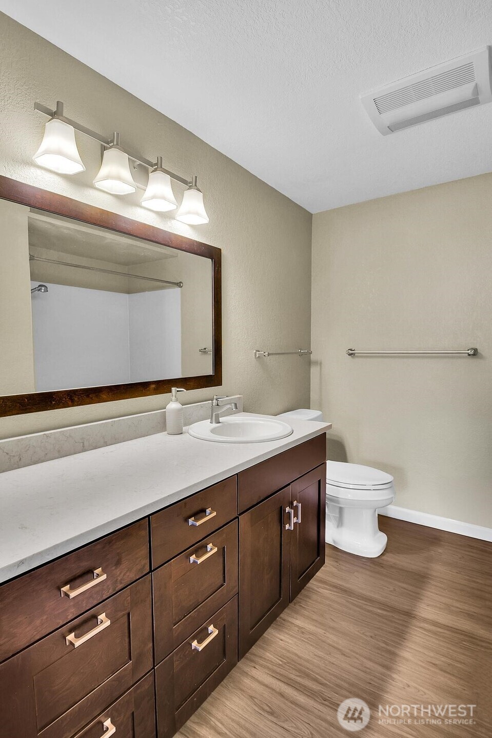 1113 5th Avenue S Unit: 208