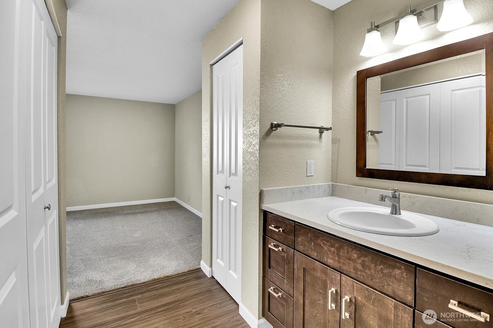 1113 5th Avenue S Unit: 208