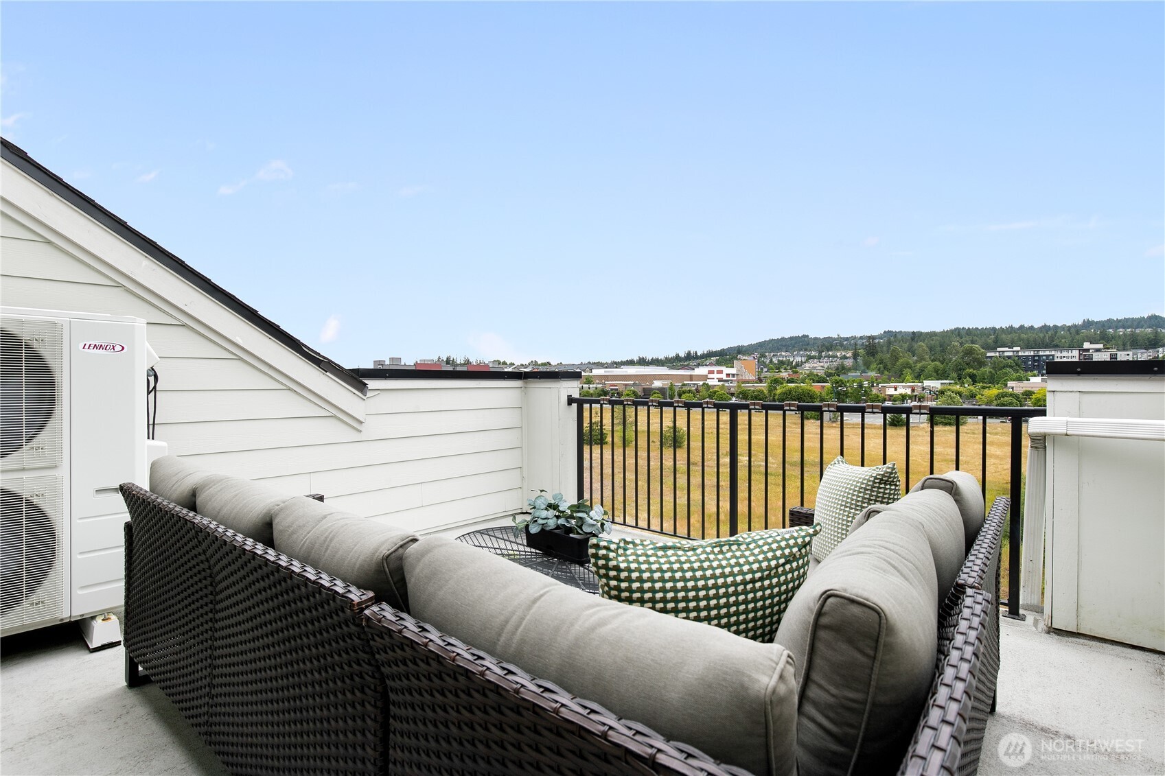 1429 8th Avenue NE Unit: 8