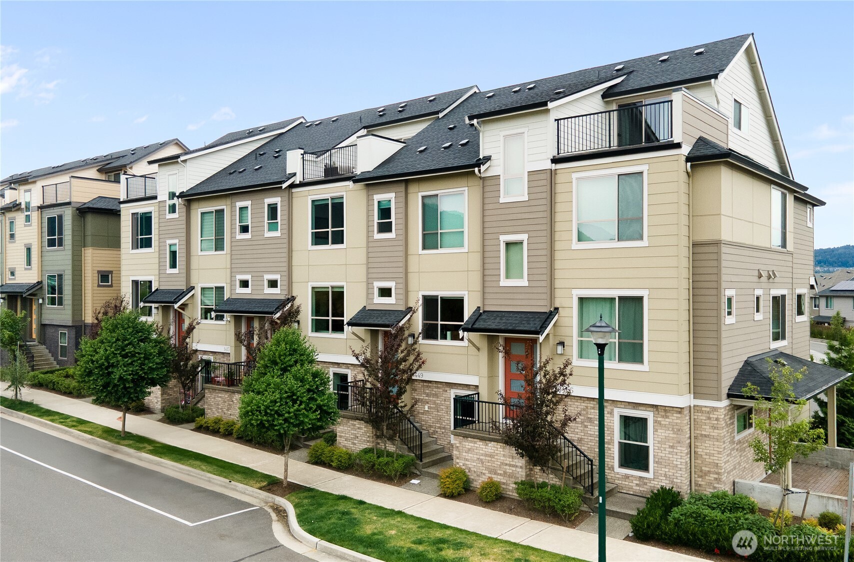 1429 8th Avenue NE Unit: 8