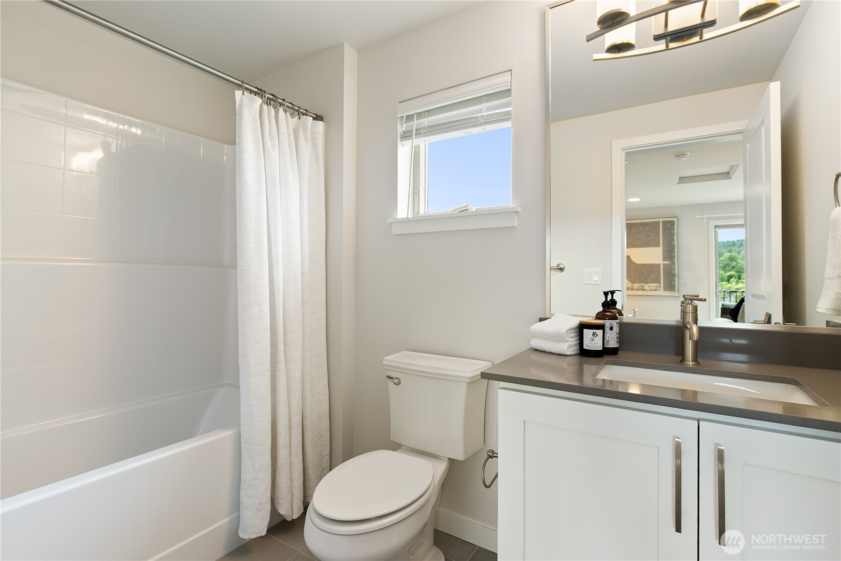 1429 8th Avenue NE Unit: 8