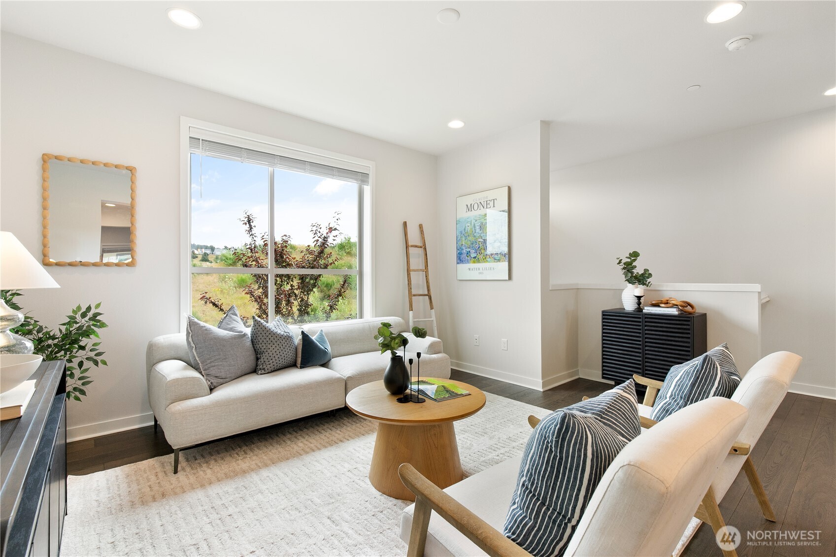 1429 8th Avenue NE Unit: 8