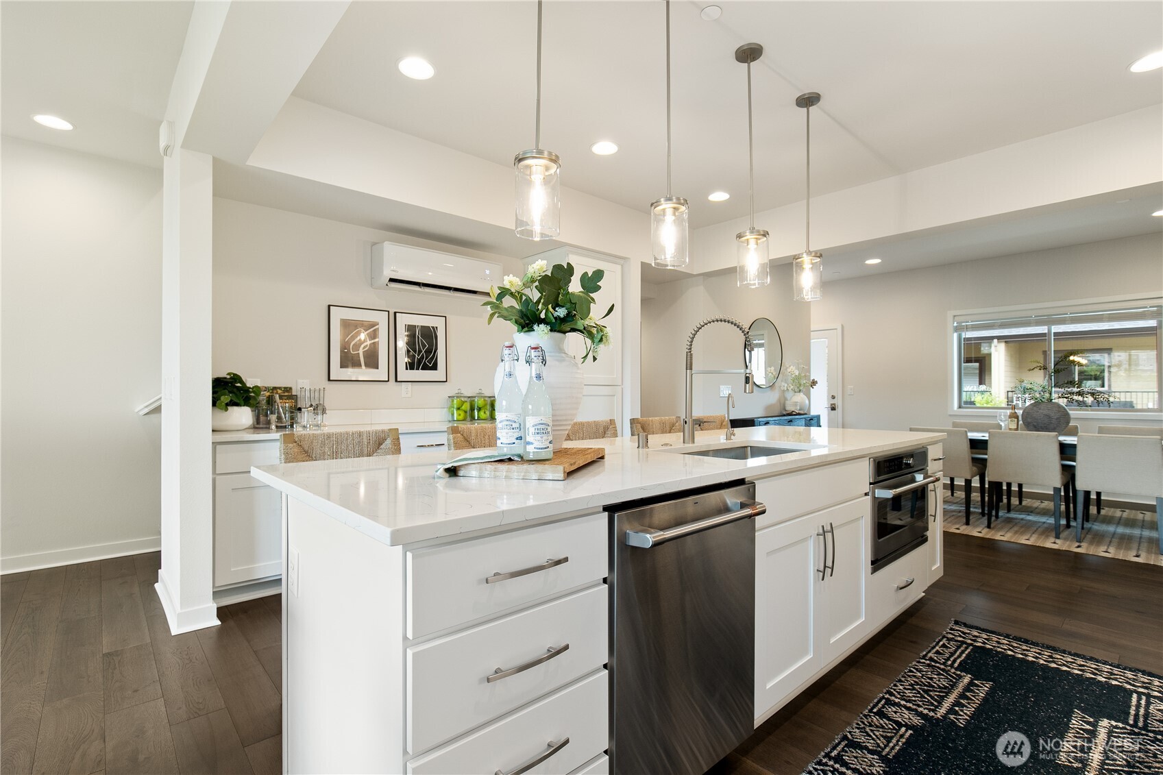 1429 8th Avenue NE Unit: 8