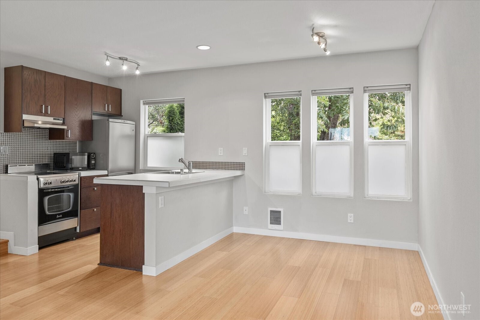 6547 42nd Avenue SW Unit: 205