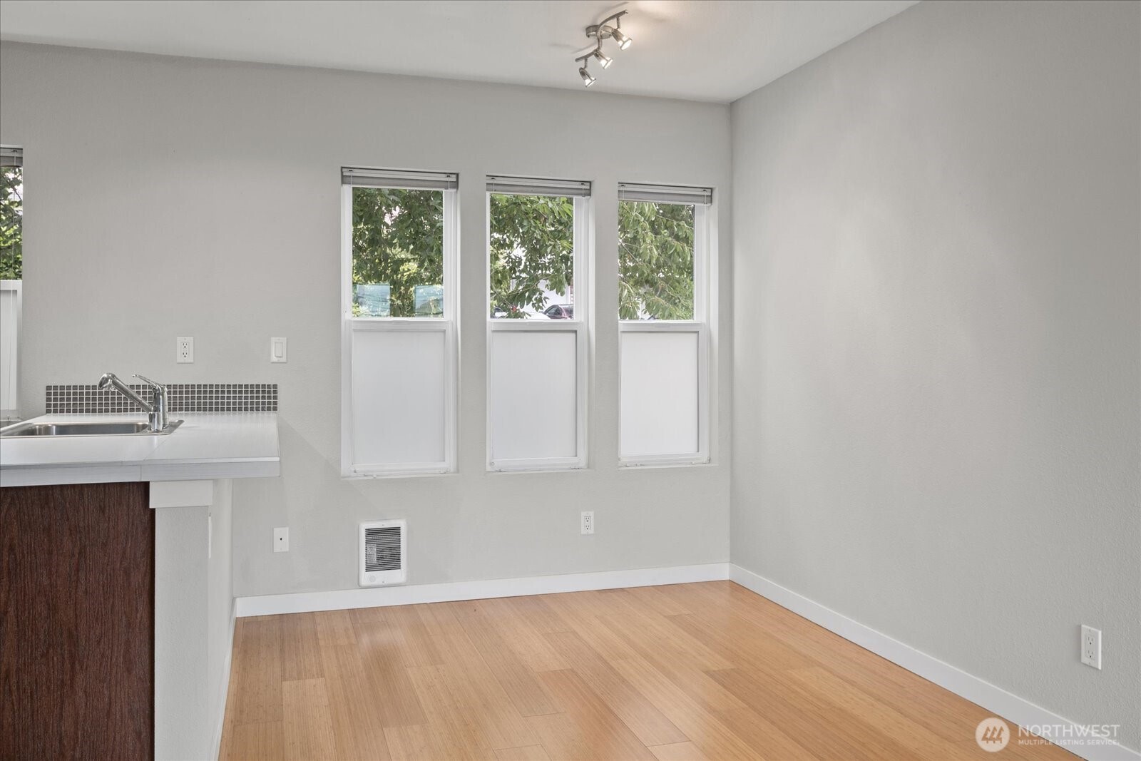 6547 42nd Avenue SW Unit: 205