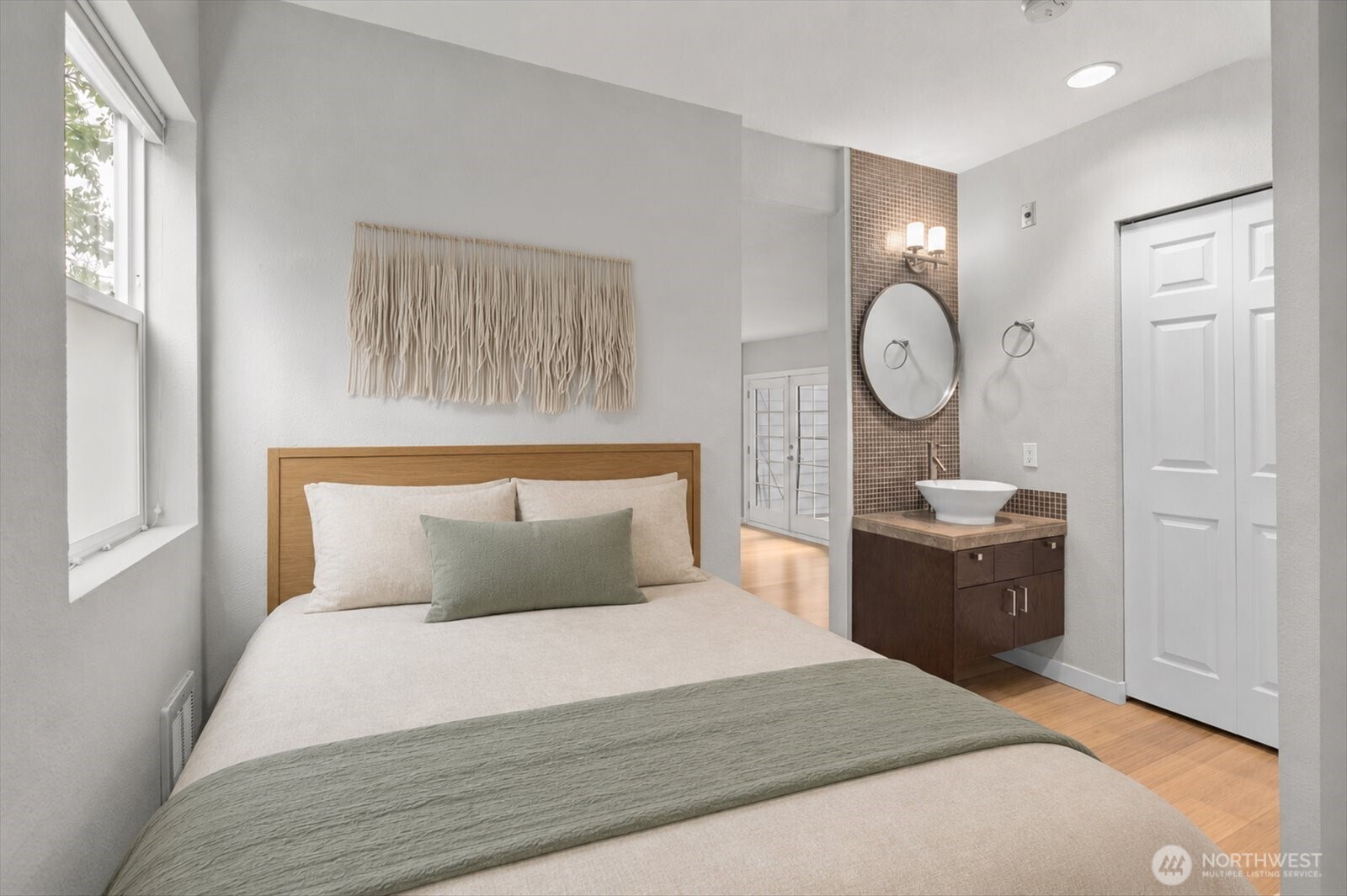 6547 42nd Avenue SW Unit: 205