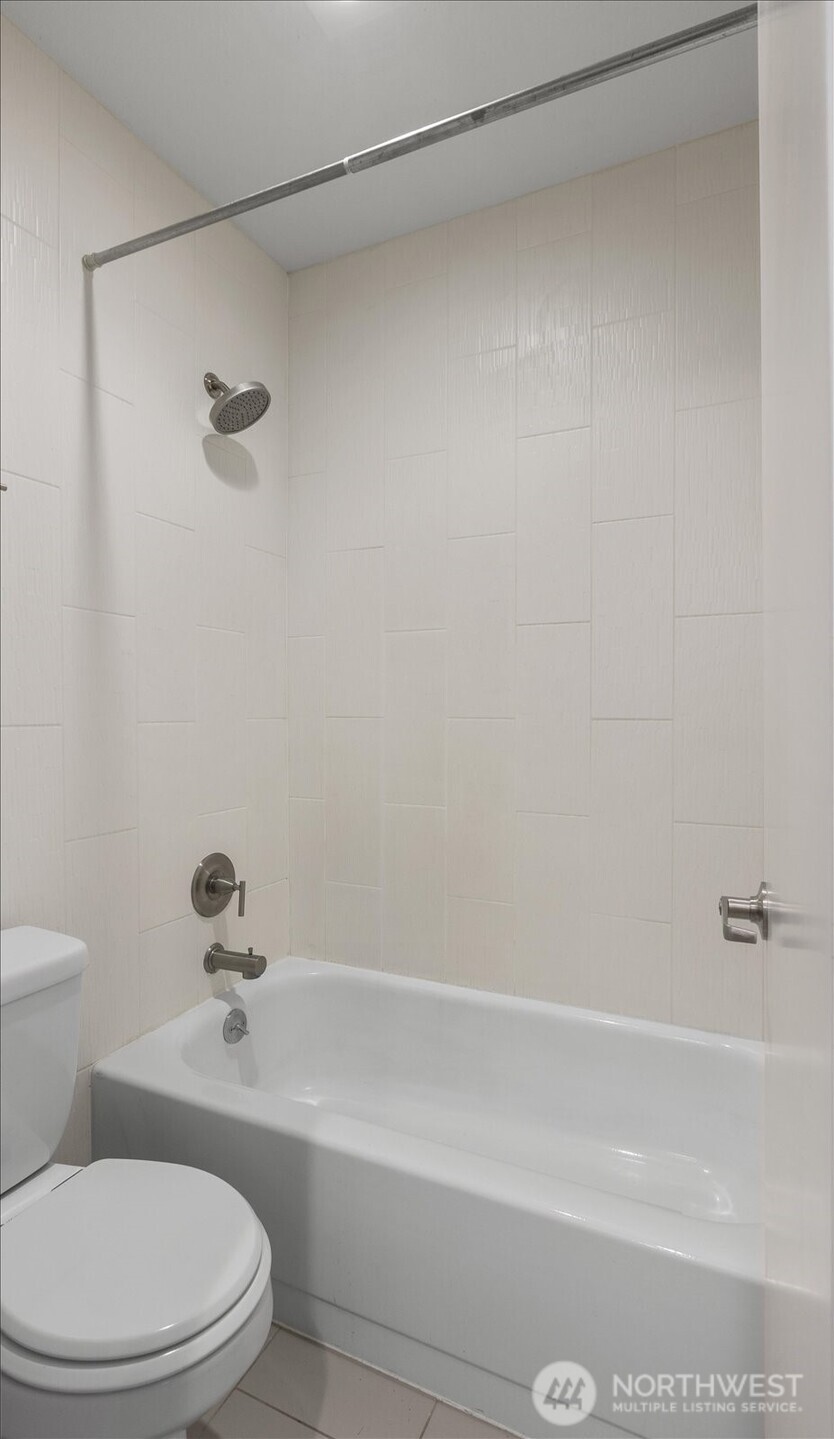 6547 42nd Avenue SW Unit: 205