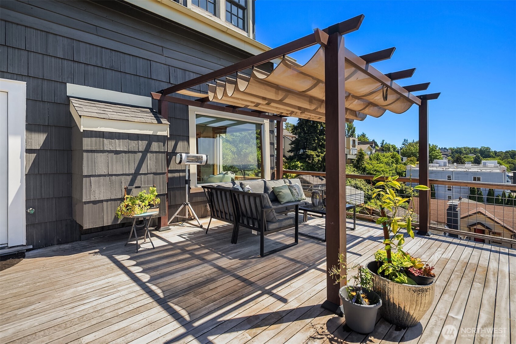 2508 13th Avenue W