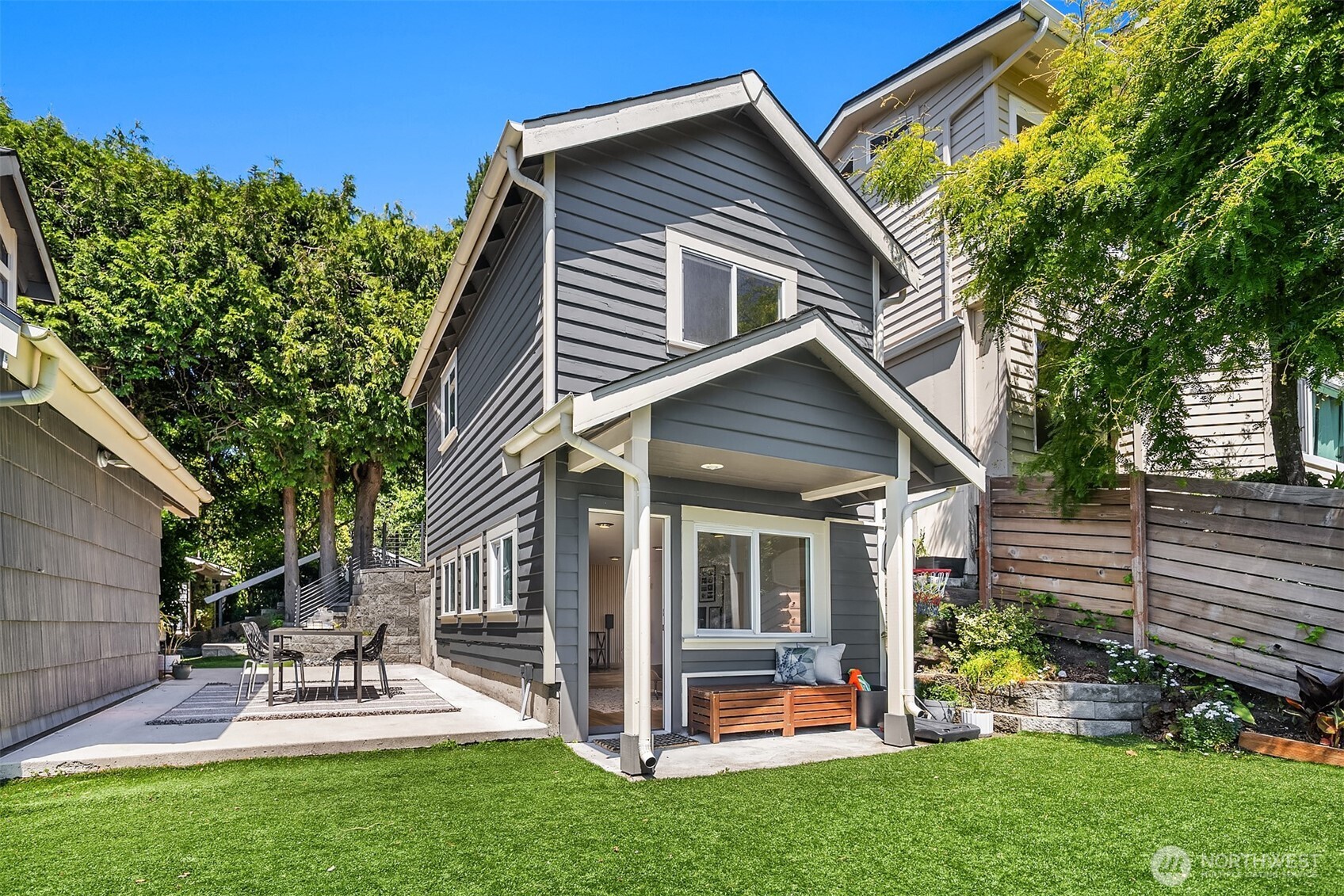 2508 13th Avenue W
